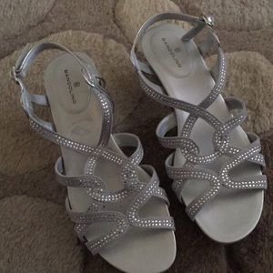 Bandolino gray/Silver wedges